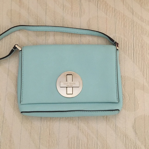 Kate Spade Crossbody - Picture 4 of 10